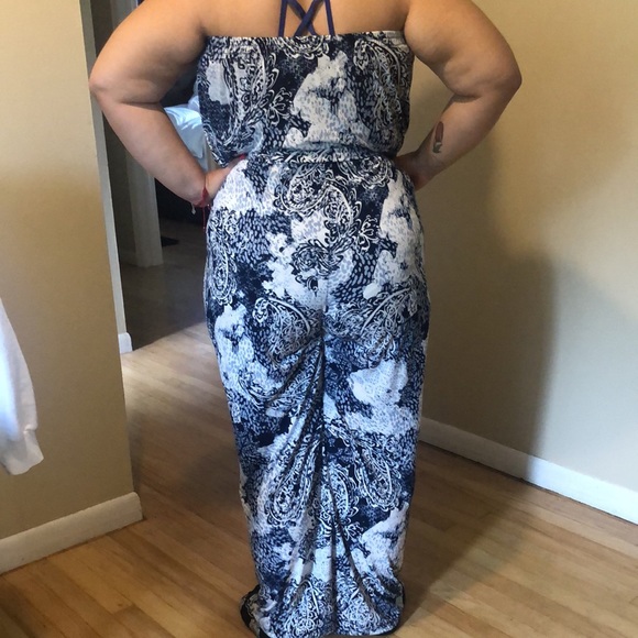 Stretchy navy white jumpsuit 2X. EUC - Picture 2 of 2